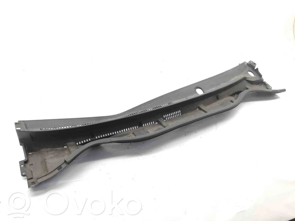 Toyota Auris E180 Podszybie przednie 