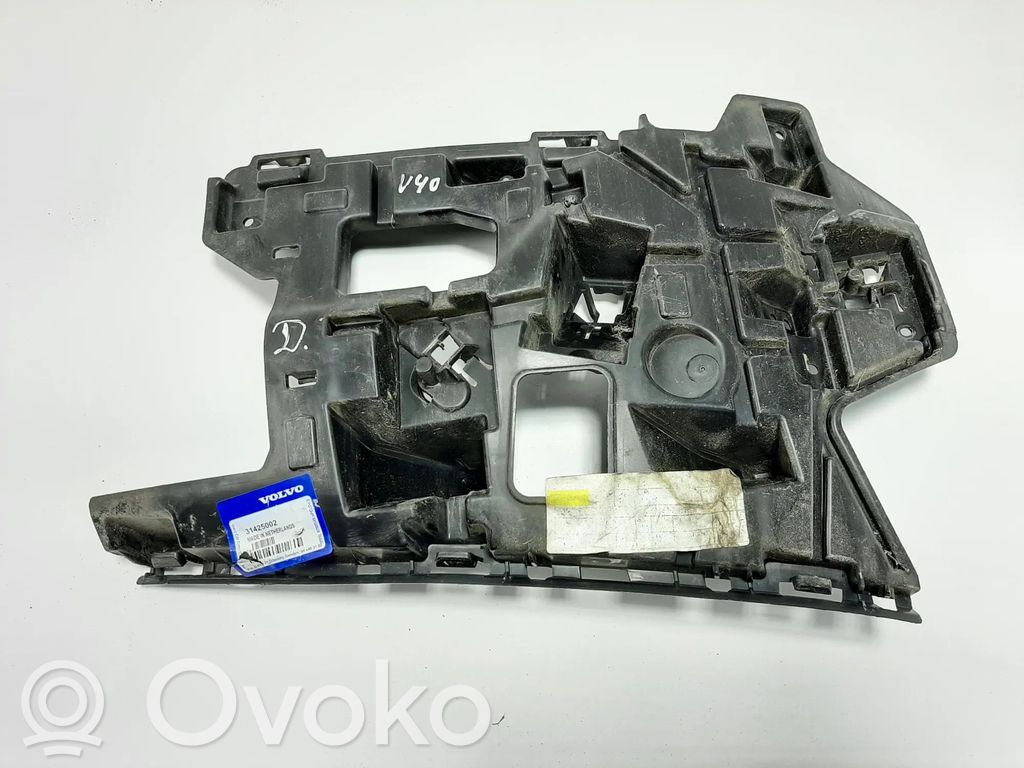 Volvo V40 Front bumper mounting bracket 