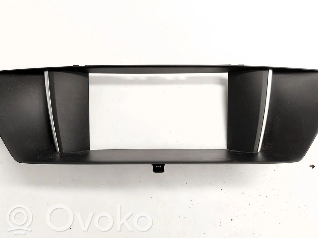 BMW X1 E84 Mascherina unità principale autoradio/GPS 