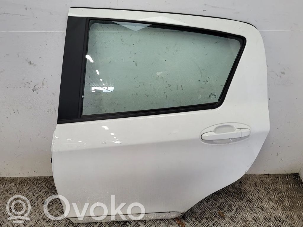 Toyota Yaris Portiera posteriore 