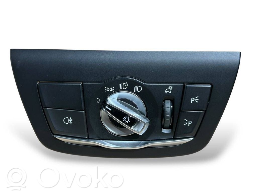 Light switch   5A67870,61319472965