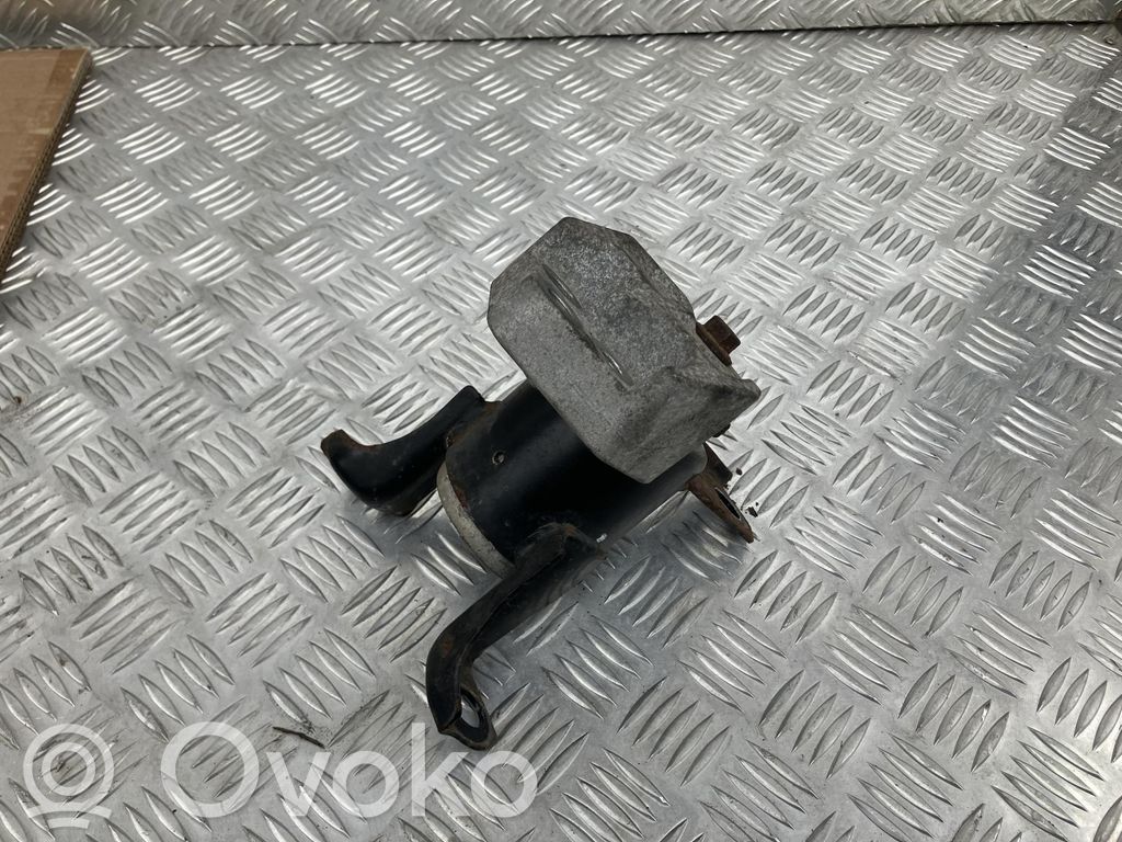 Ford Ecosport Engine mount vacuum valve 
