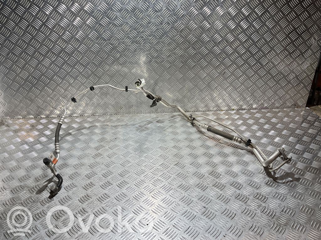 Ford Focus Ilmastointilaitteen putki (A/C) 