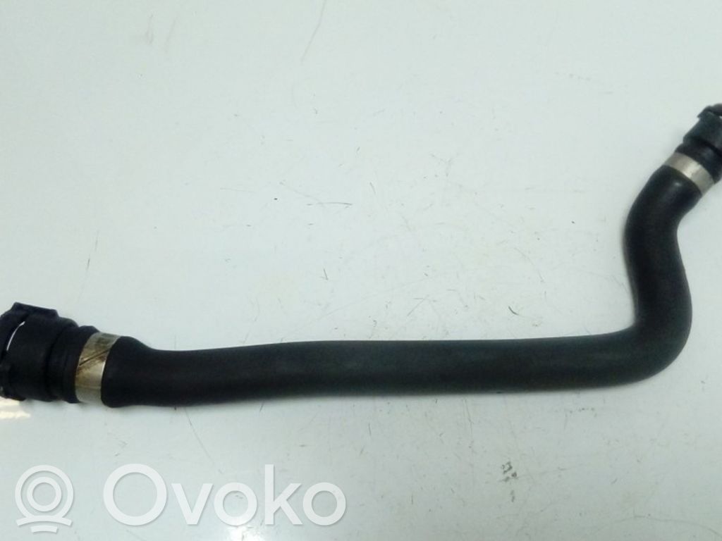 BMW X3 E83 Engine coolant pipe/hose 