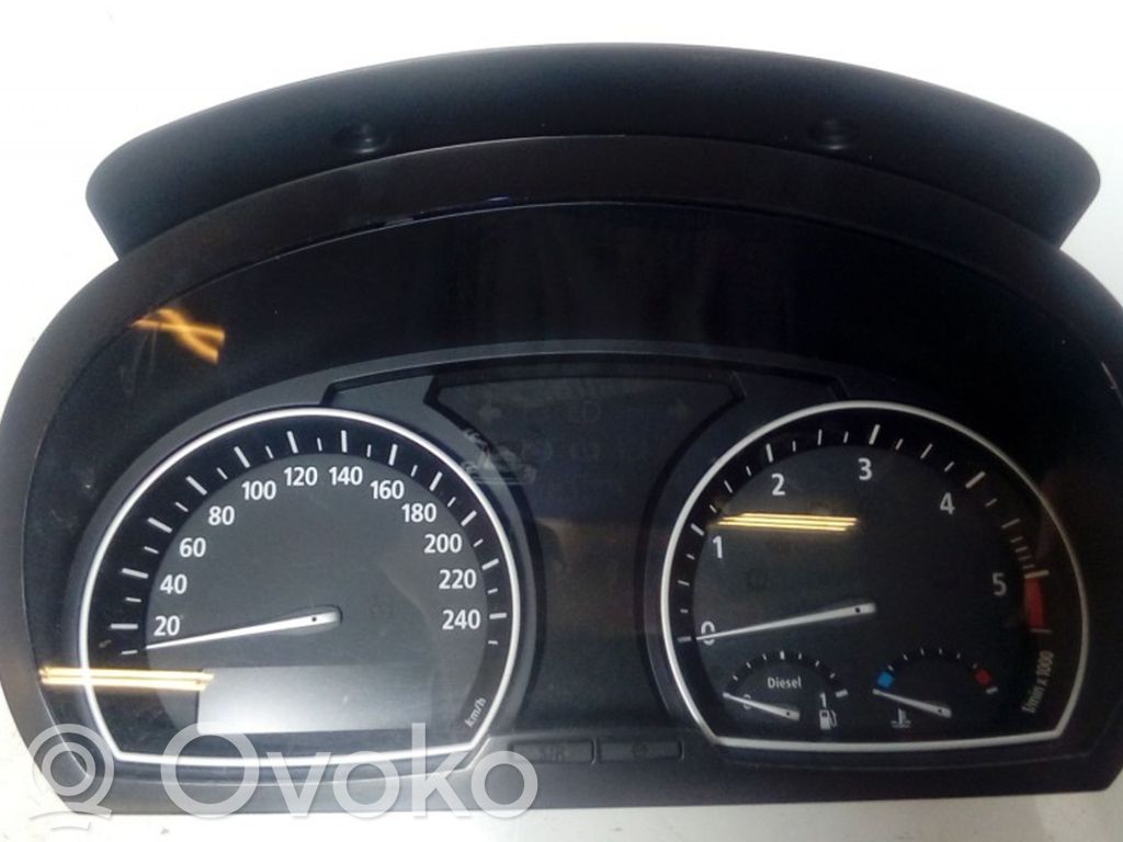 BMW X3 E83 Speedometer (instrument cluster) 