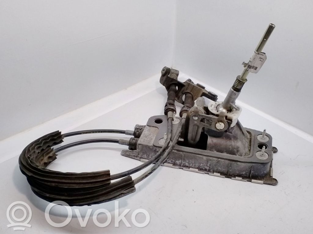 Skoda Octavia Mk2 (1Z) Gear shifter/selector 