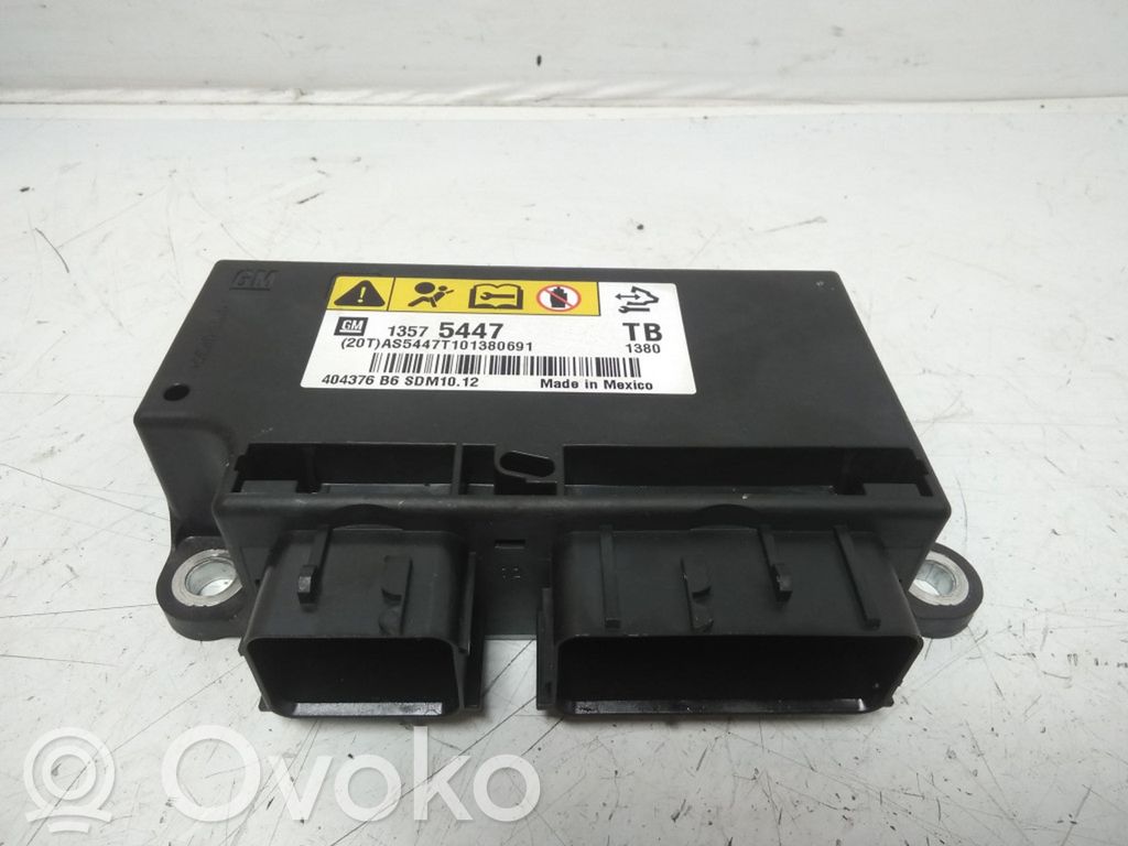Opel Insignia A Airbag control unit/module 
