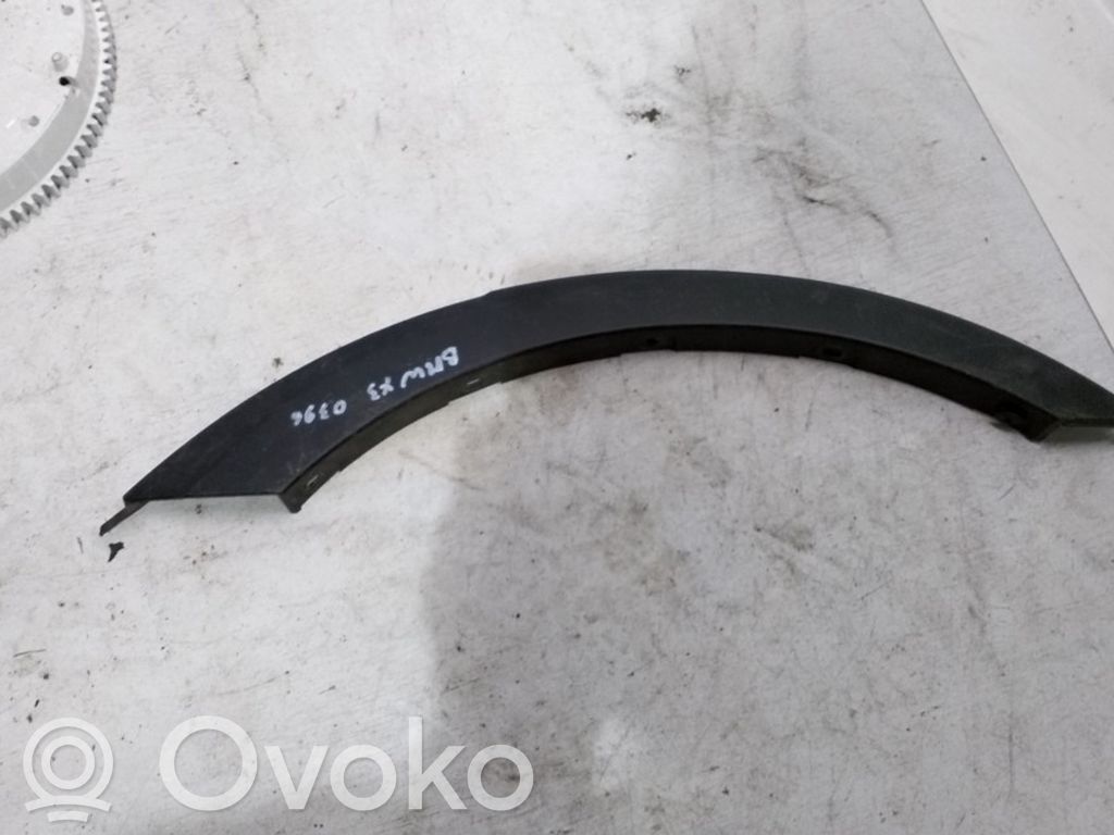 BMW X3 E83 Aizmugurējā spārna uzlika / moldings 