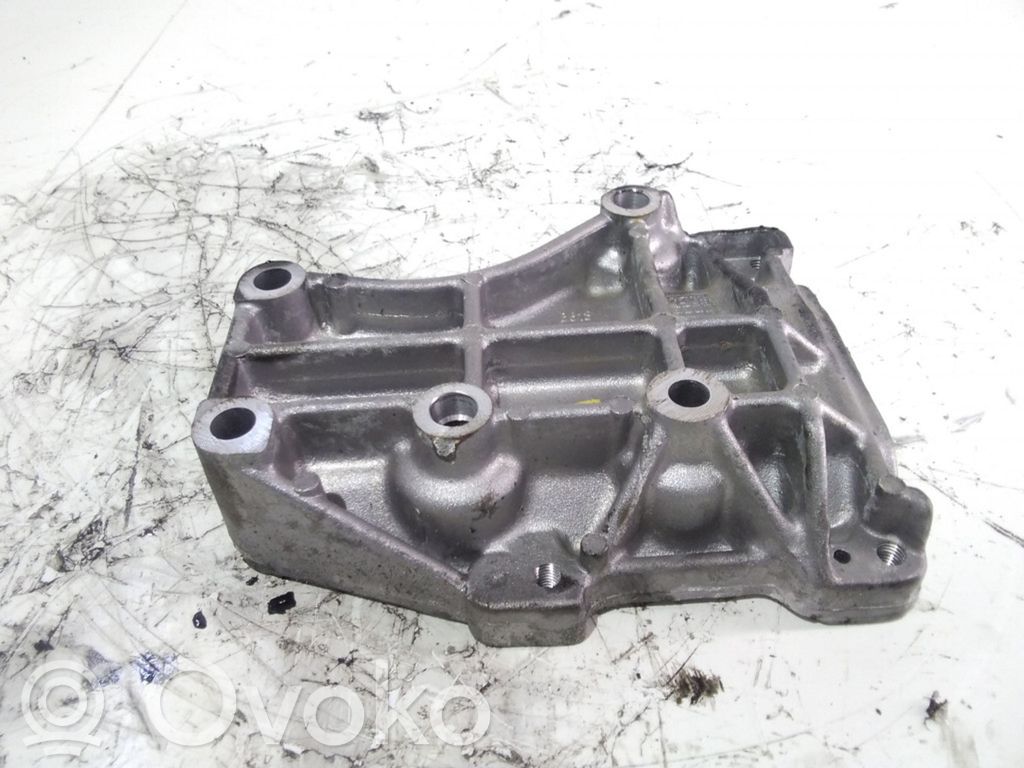 Fiat Doblo Engine mounting bracket 