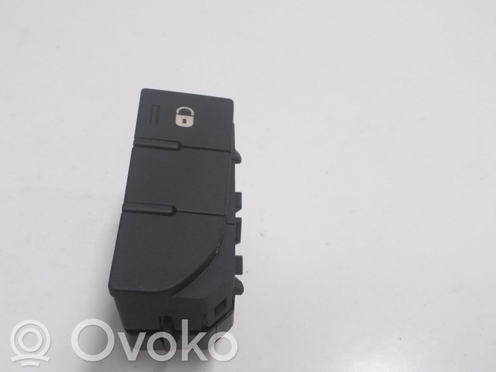 Citroen C5 Central locking switch button 