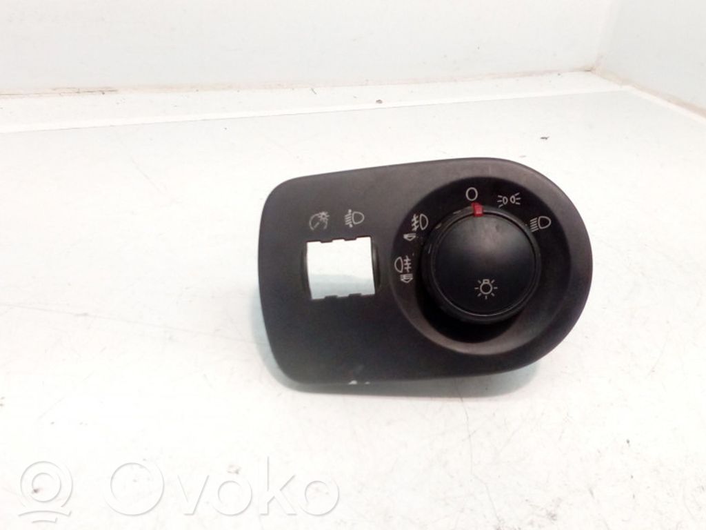 Seat Leon (1P) Interruptor de luz 