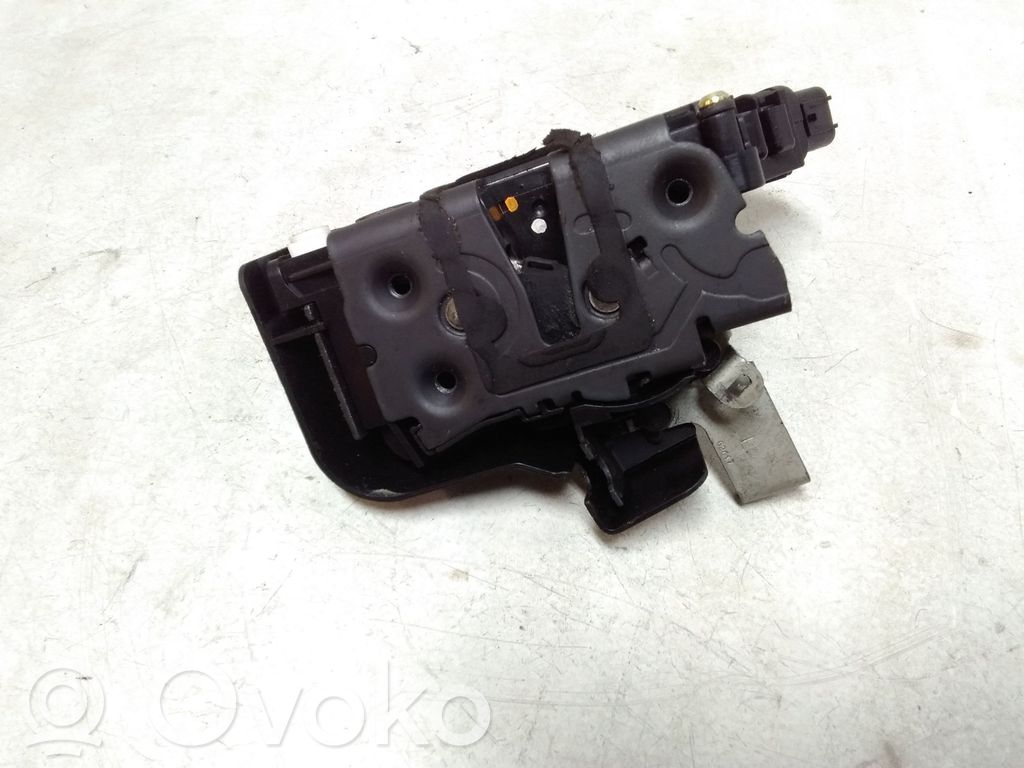 Ford Focus Aizmugurē slēdzene 