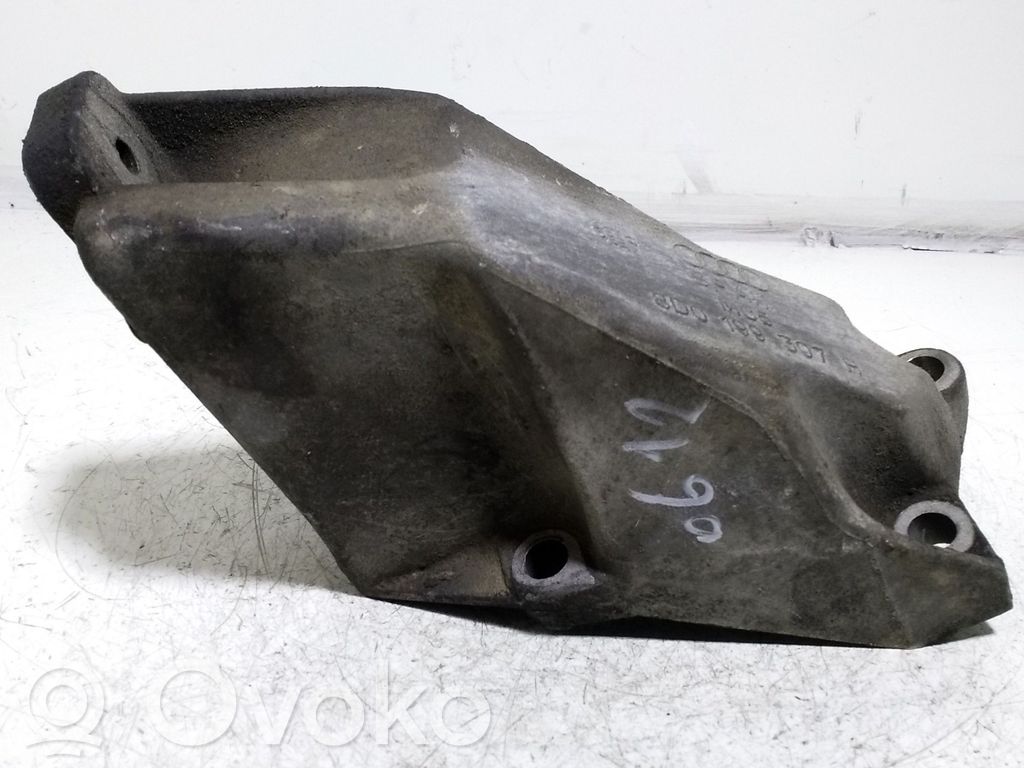 Volkswagen PASSAT B5 Engine mounting bracket 