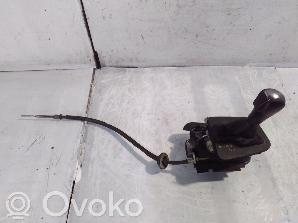 BMW 3 E46 Pavarų perjungimo mechanizmas (kulisa) 