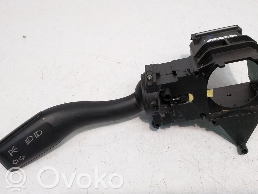 Audi A8 S8 D3 4E Indicator stalk 