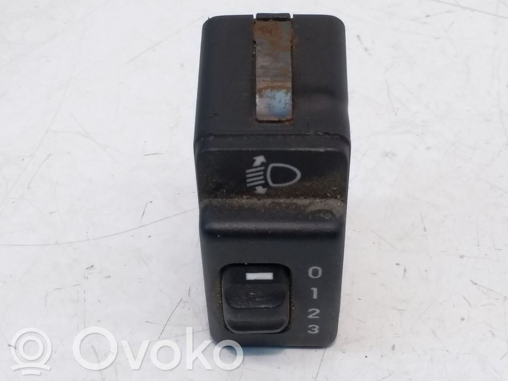 Opel Tigra A Headlight level height control switch 