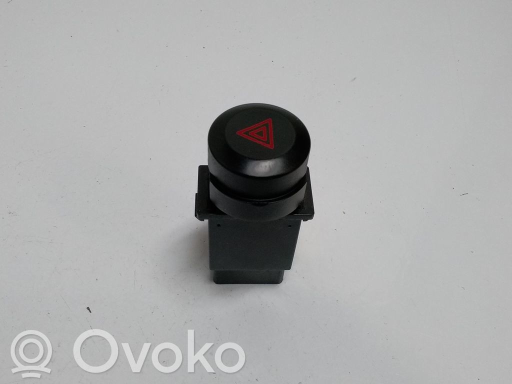 KIA Sorento Hazard light switch 