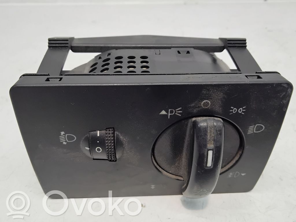Ford Focus Light switch 