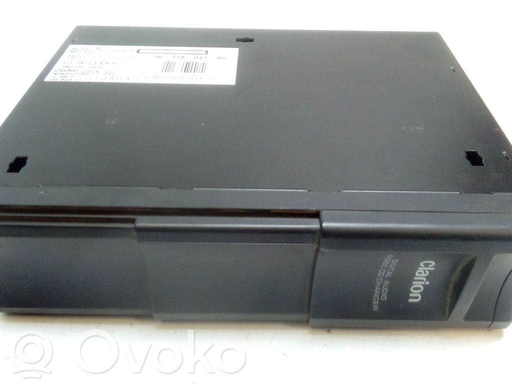 Peugeot 607 CD/DVD changer 