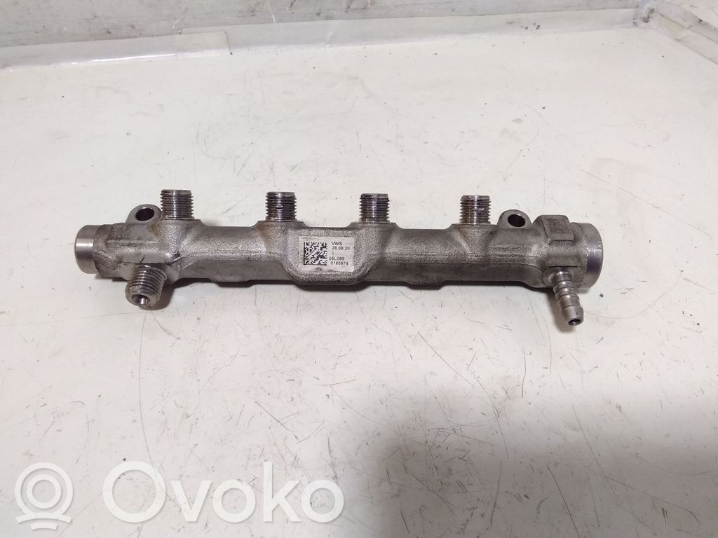 Volkswagen PASSAT B8 Fuel main line pipe 