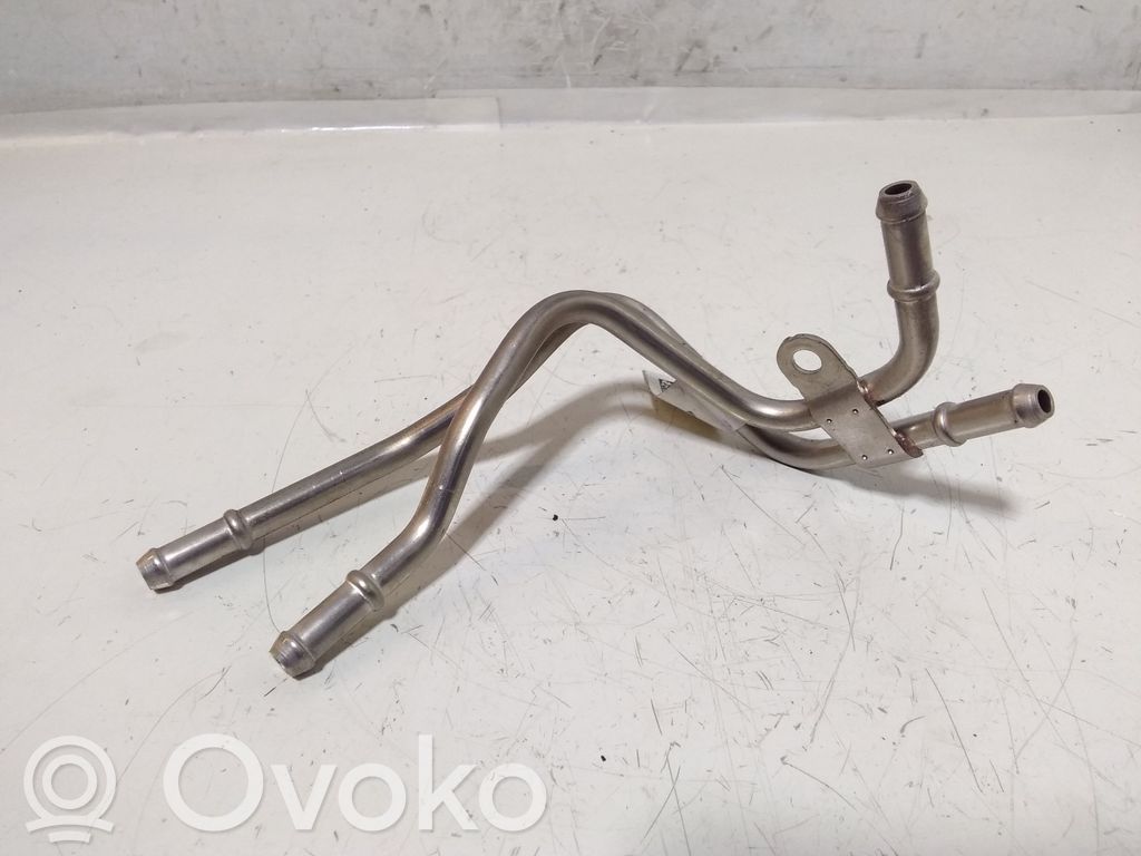Volkswagen PASSAT B8 Tubo de alimentación del combustible 