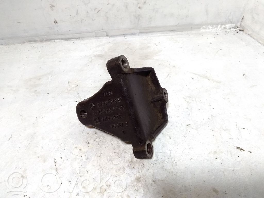 Engine mounting bracket   91165625,8200003829