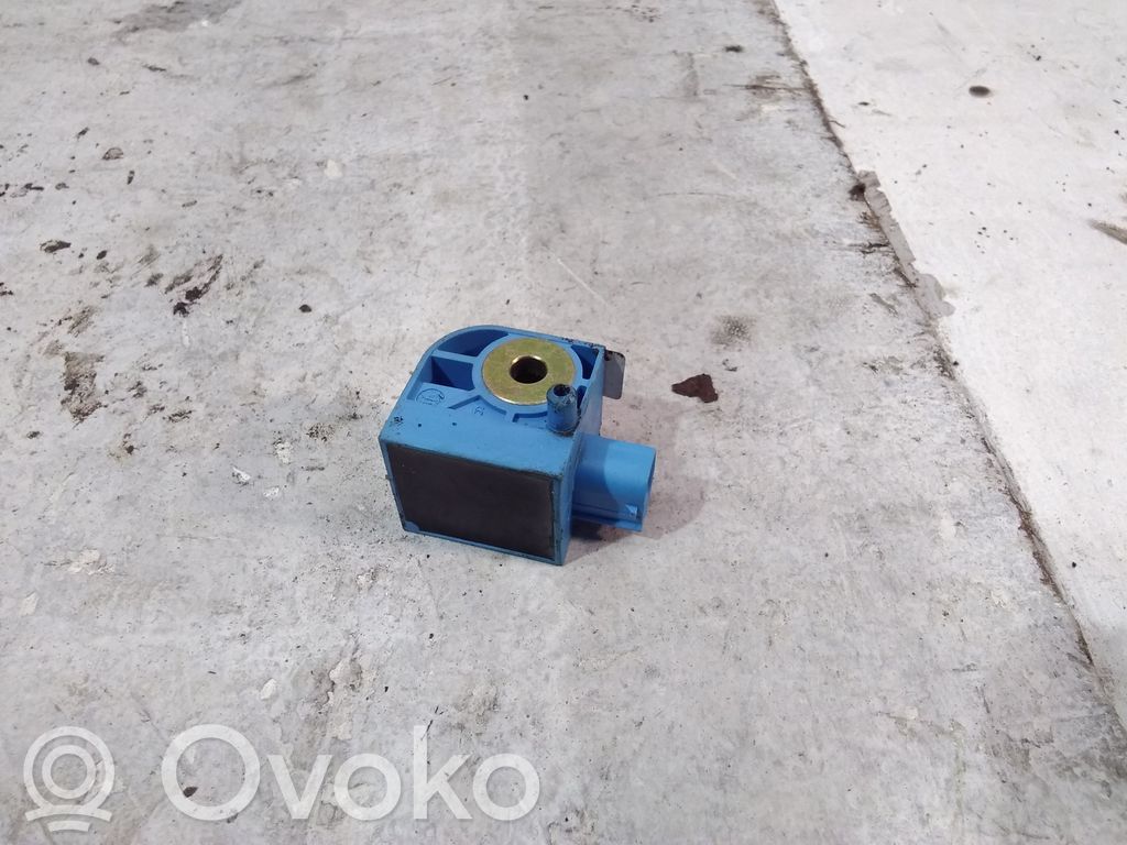KIA Sorento Airbag deployment crash/impact sensor 