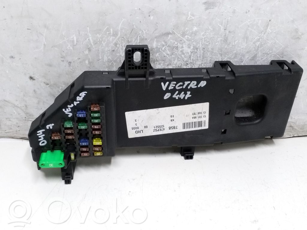 Opel Vectra C Módulo de fusible 