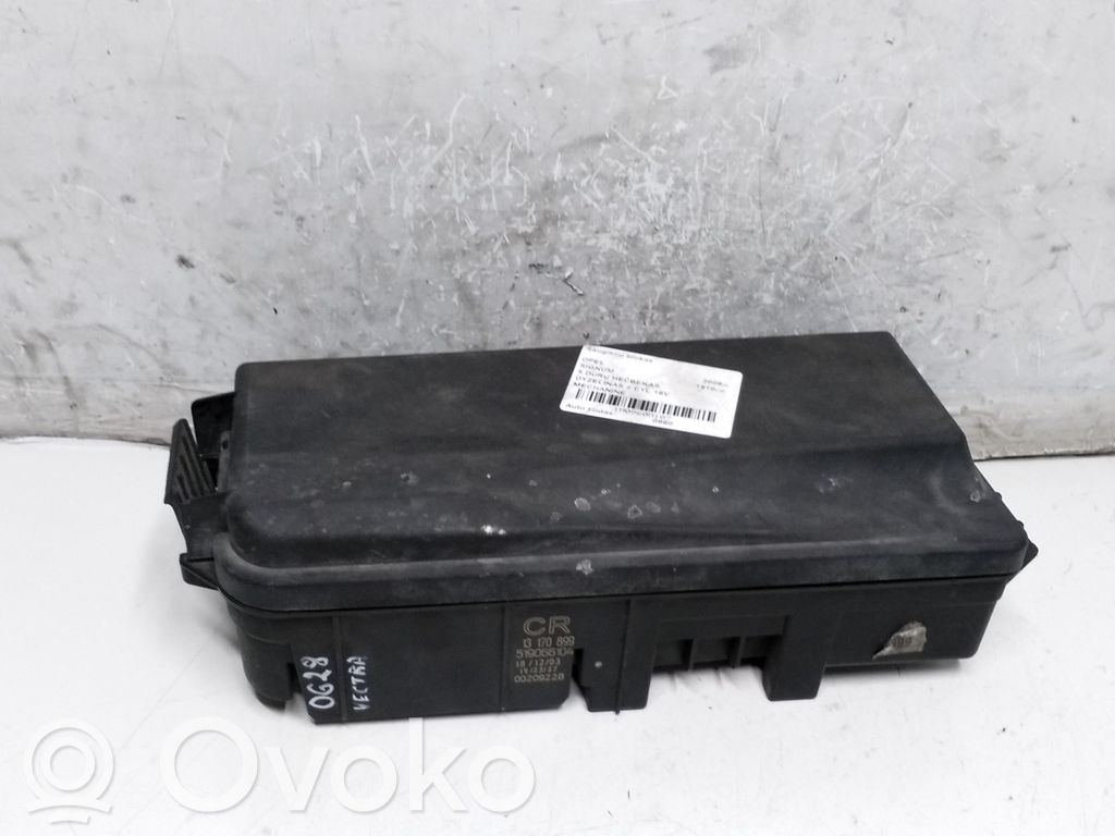 Opel Signum Ramka / Moduł bezpieczników 