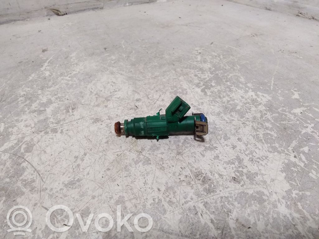 Mazda 5 Fuel injector 