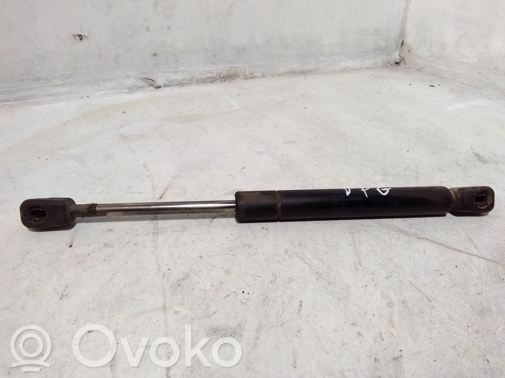 Audi A4 S4 B5 8D Tailgate/trunk strut/damper 