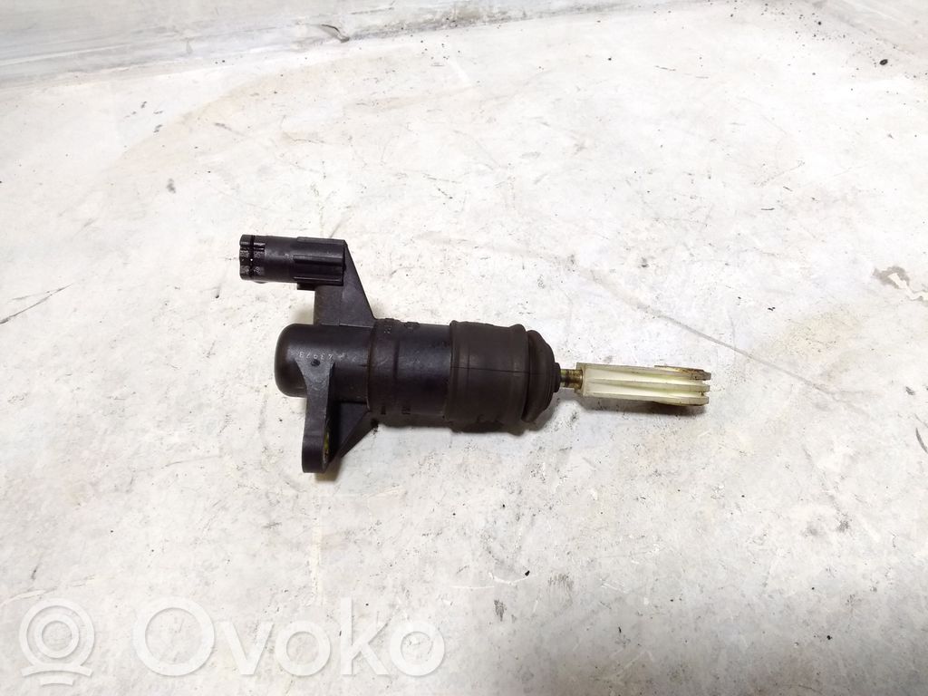 Audi A4 S4 B5 8D Pompa della frizione