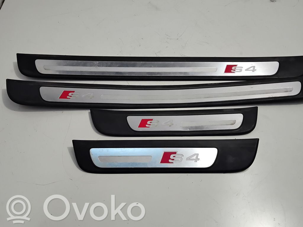 Audi A4 S4 B8 8K Capac prag față 