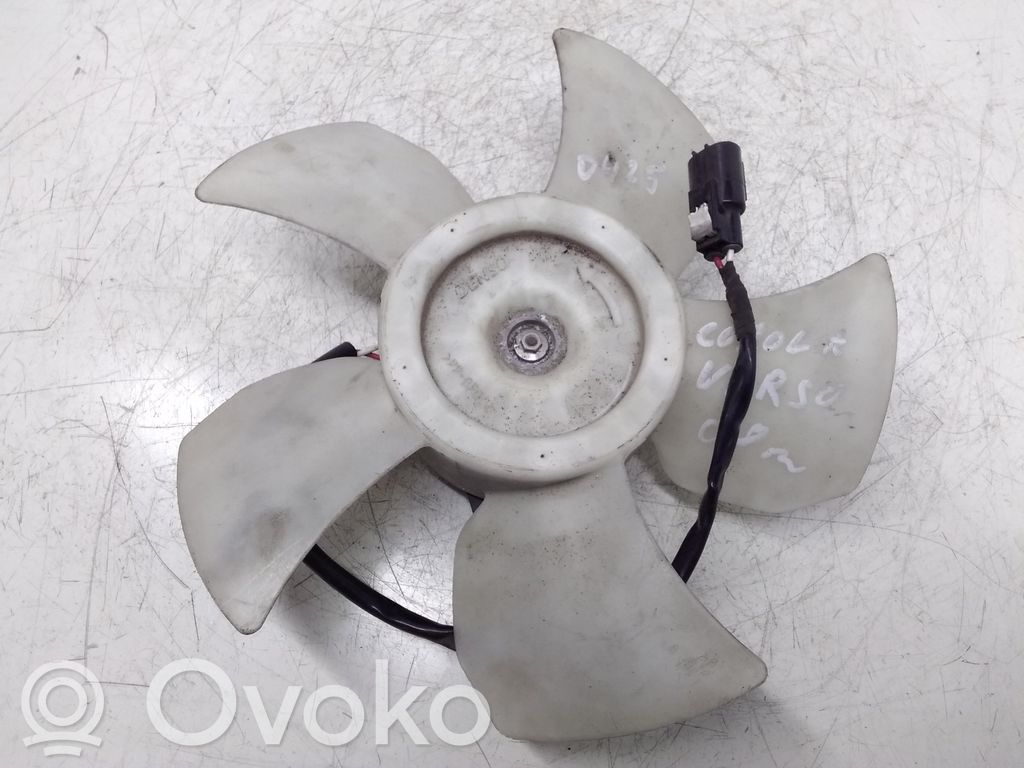 Toyota Corolla Verso AR10 Elektryczny wentylator chłodnicy 
