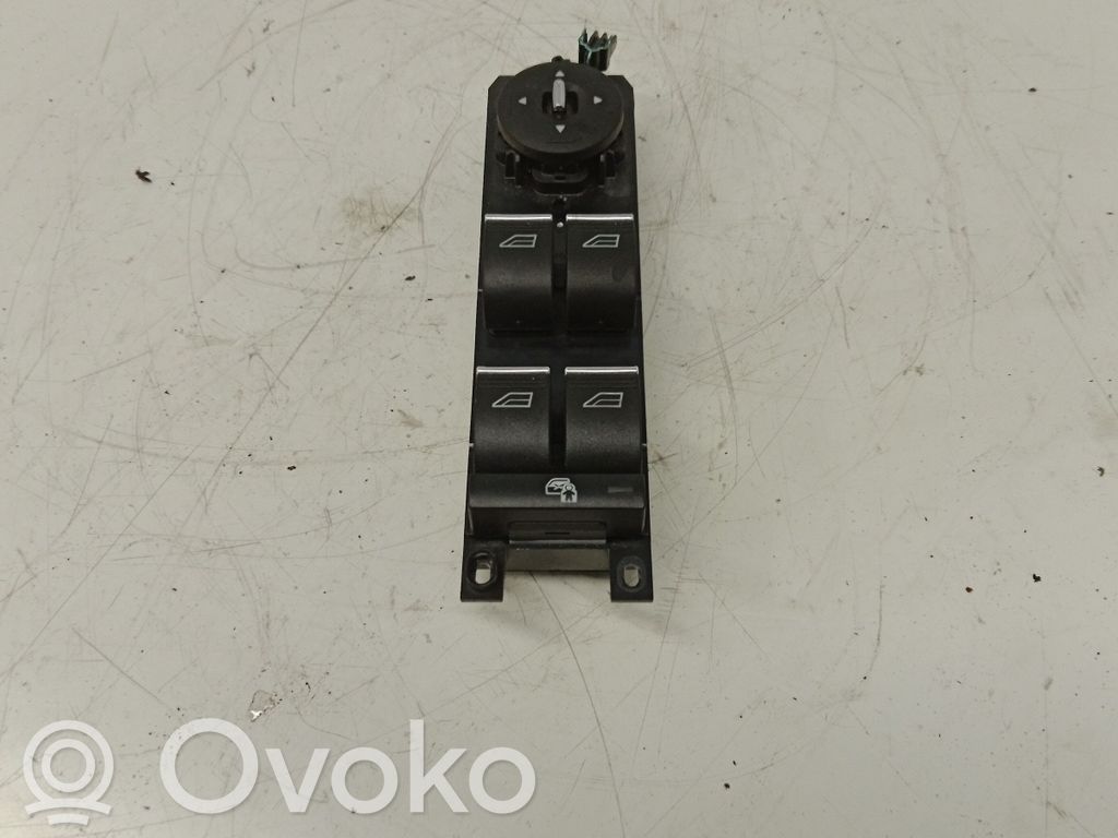 Interruptor del elevalunas eléctrico   AM5T14A132BB