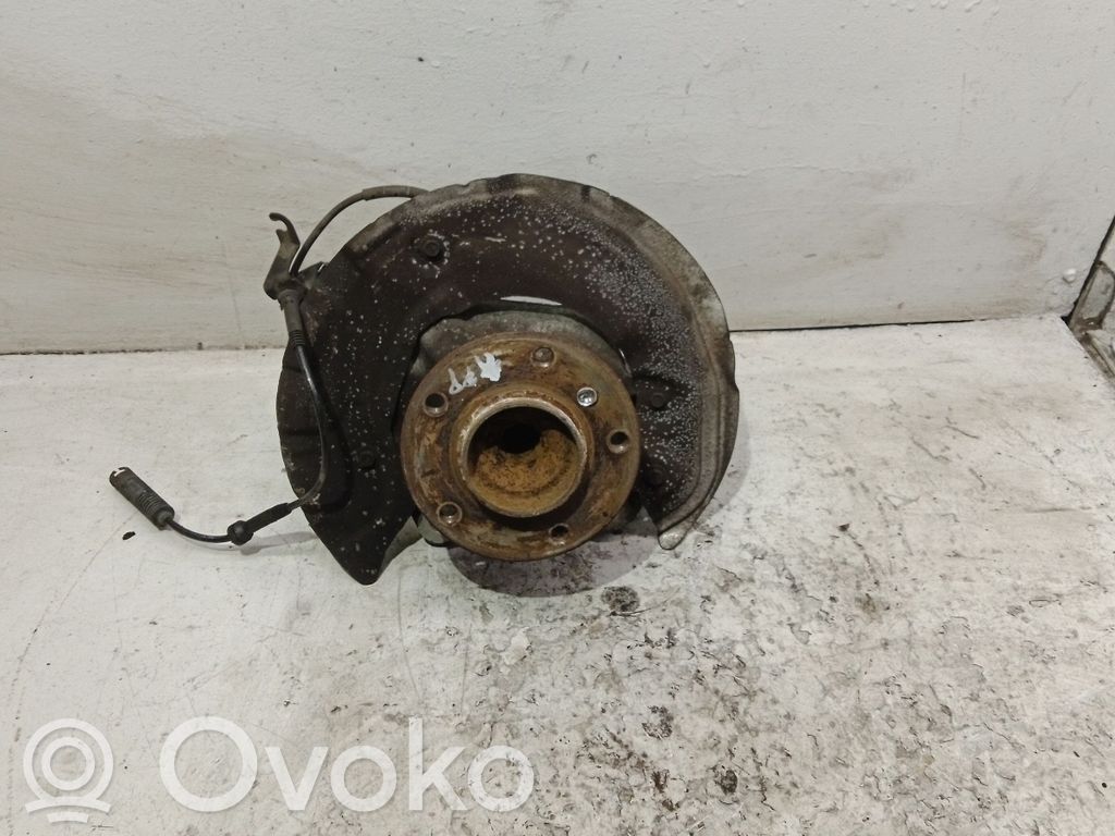 BMW 1 E81 E87 Achsschenkel vorne 