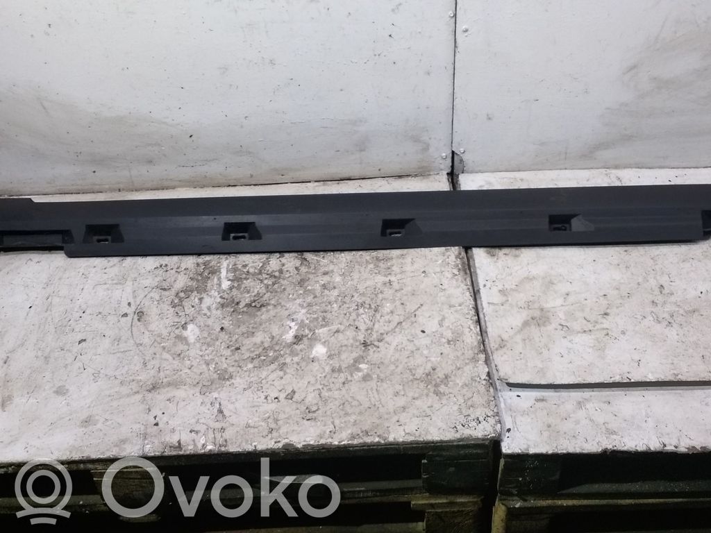 Volkswagen PASSAT B6 Sottoporta