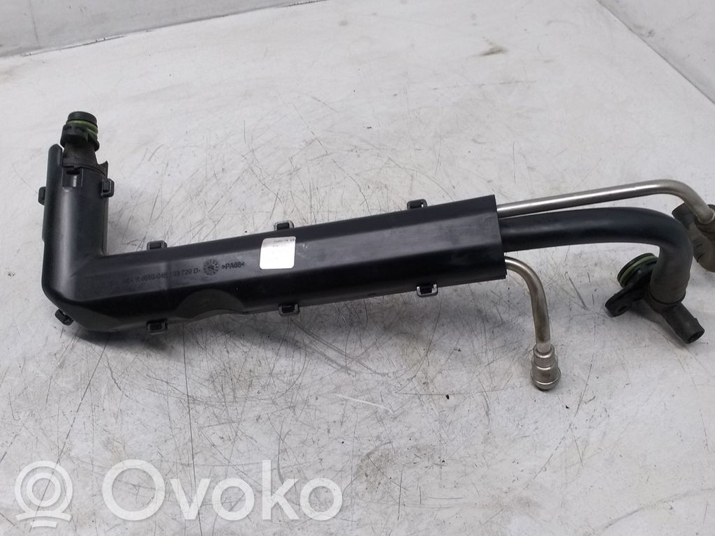 Ilmastointilaitteen putki (A/C)   04E103729D