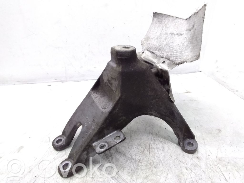 Suport motor   8W0199308A