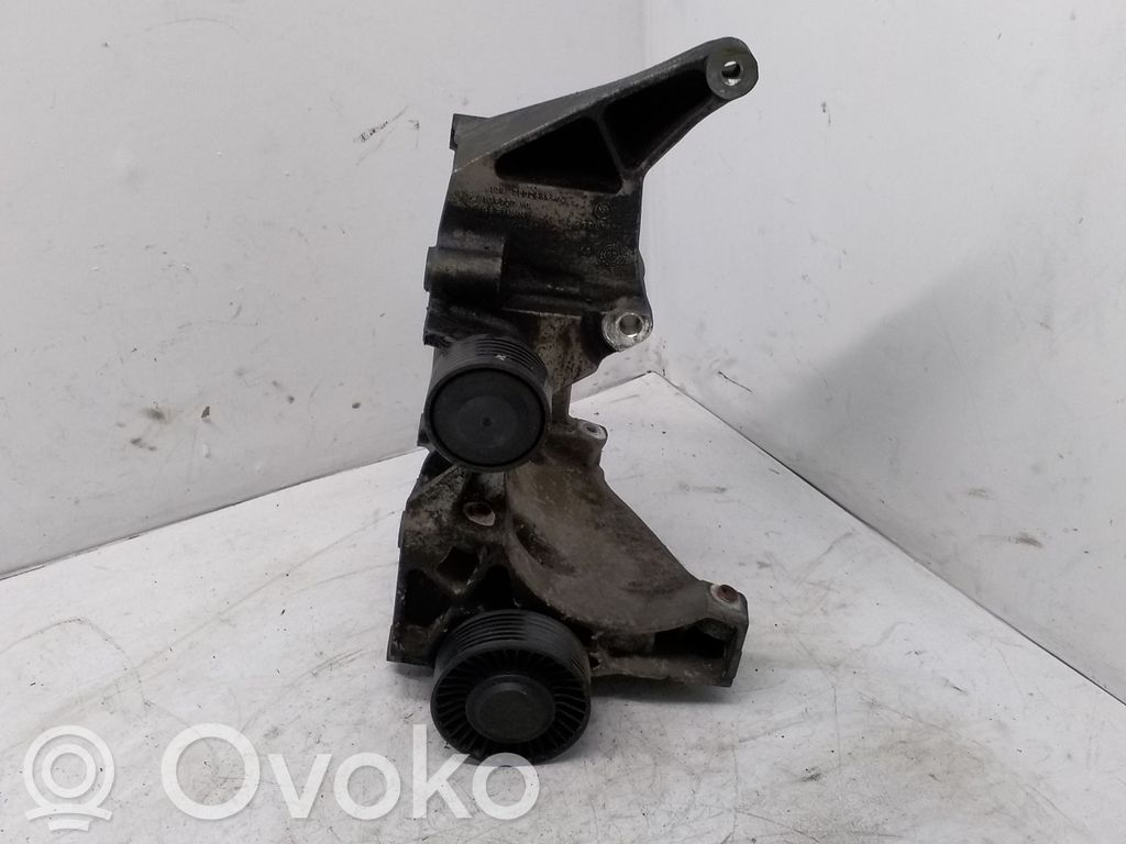 Mocowanie alternatora   7802639