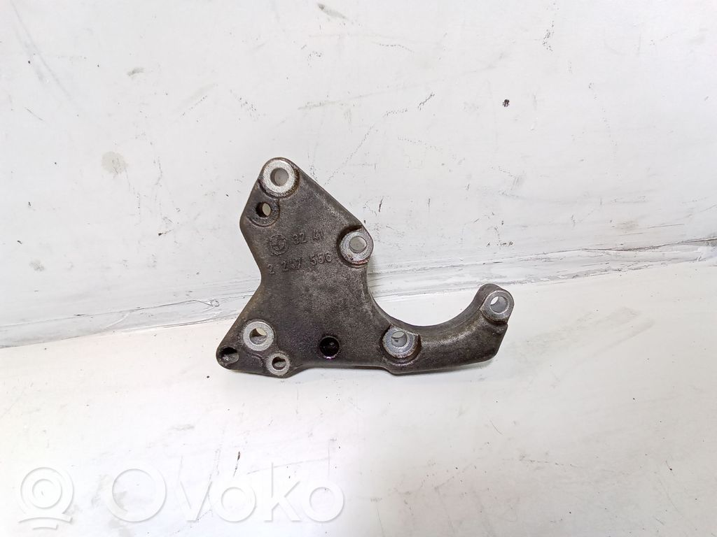 BMW 5 E60 E61 Power steering pump mounting bracket 