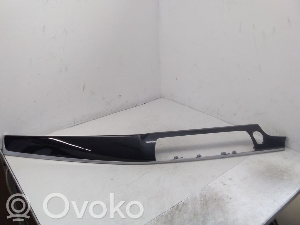 BMW 5 F10 F11 Panelės apdaila 