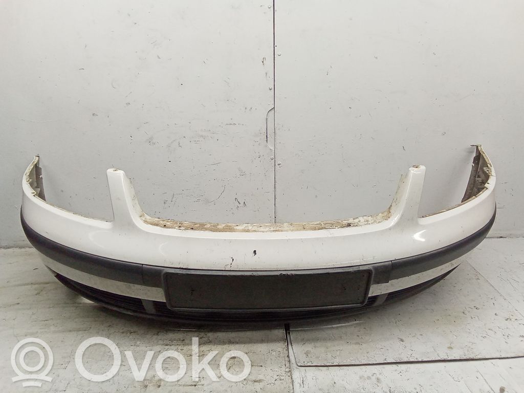Volkswagen PASSAT B5 Parachoques delantero 
