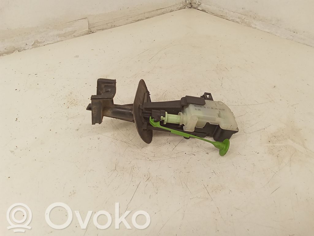 Volvo XC60 Motor blocare bușon rezervor combustibil 