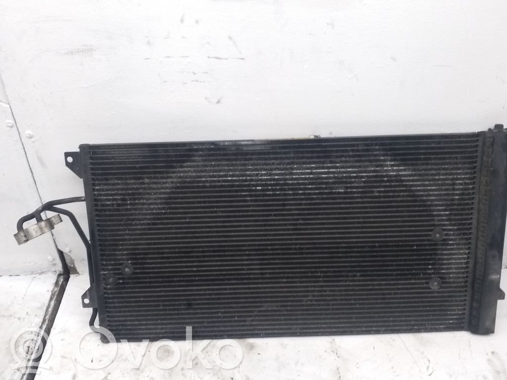 Audi Q7 4L Skraplacz / Chłodnica klimatyzacji 