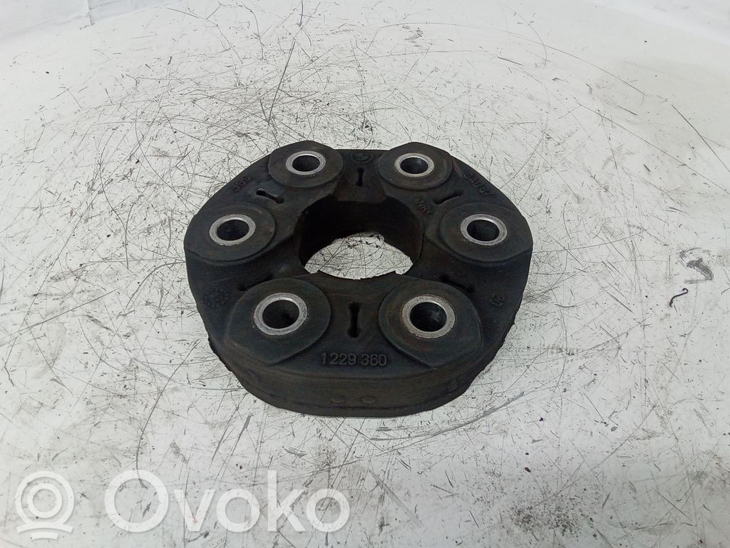 BMW 5 F10 F11 Giunto a ciambella albero di trasmissione posteriore 