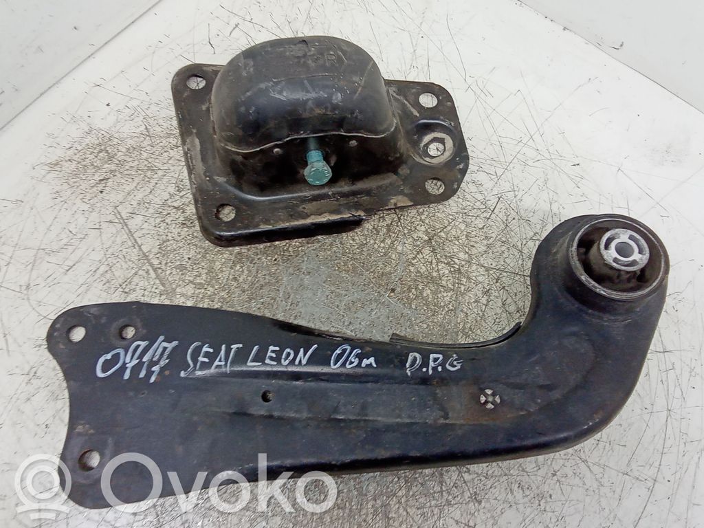 Querlenker Achsschenkel hinten   1K0505226F