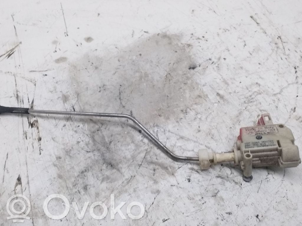Siłownik klapki wlewu paliwa   3C0810773,0081N05763