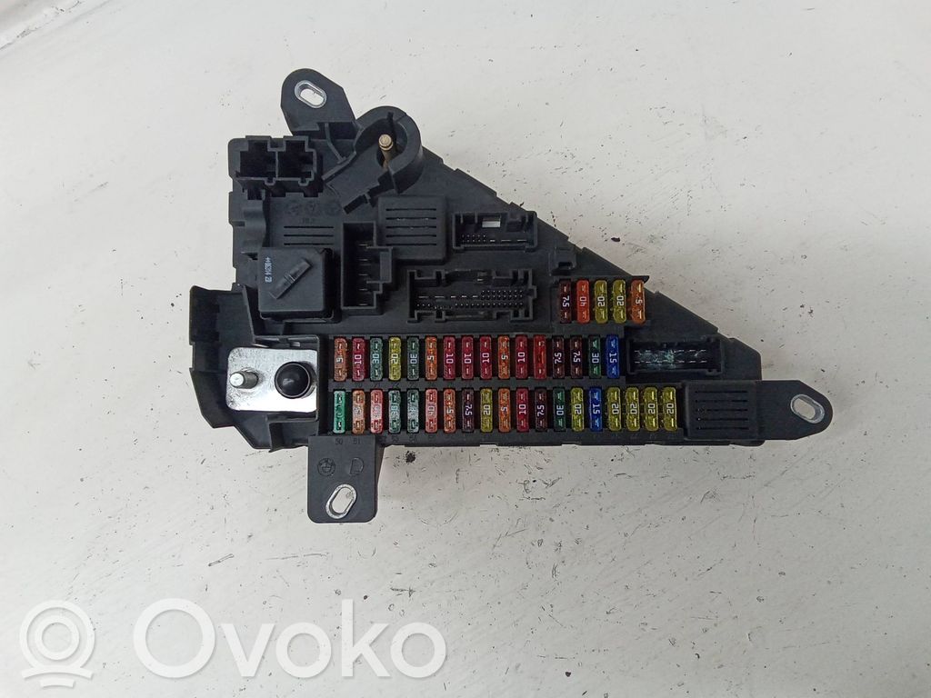 BMW 5 E60 E61 Fuse module 