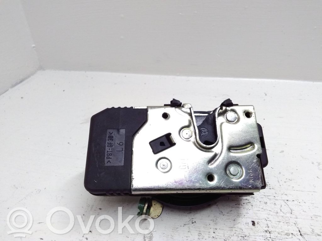 Opel Zafira A Etuoven lukko 